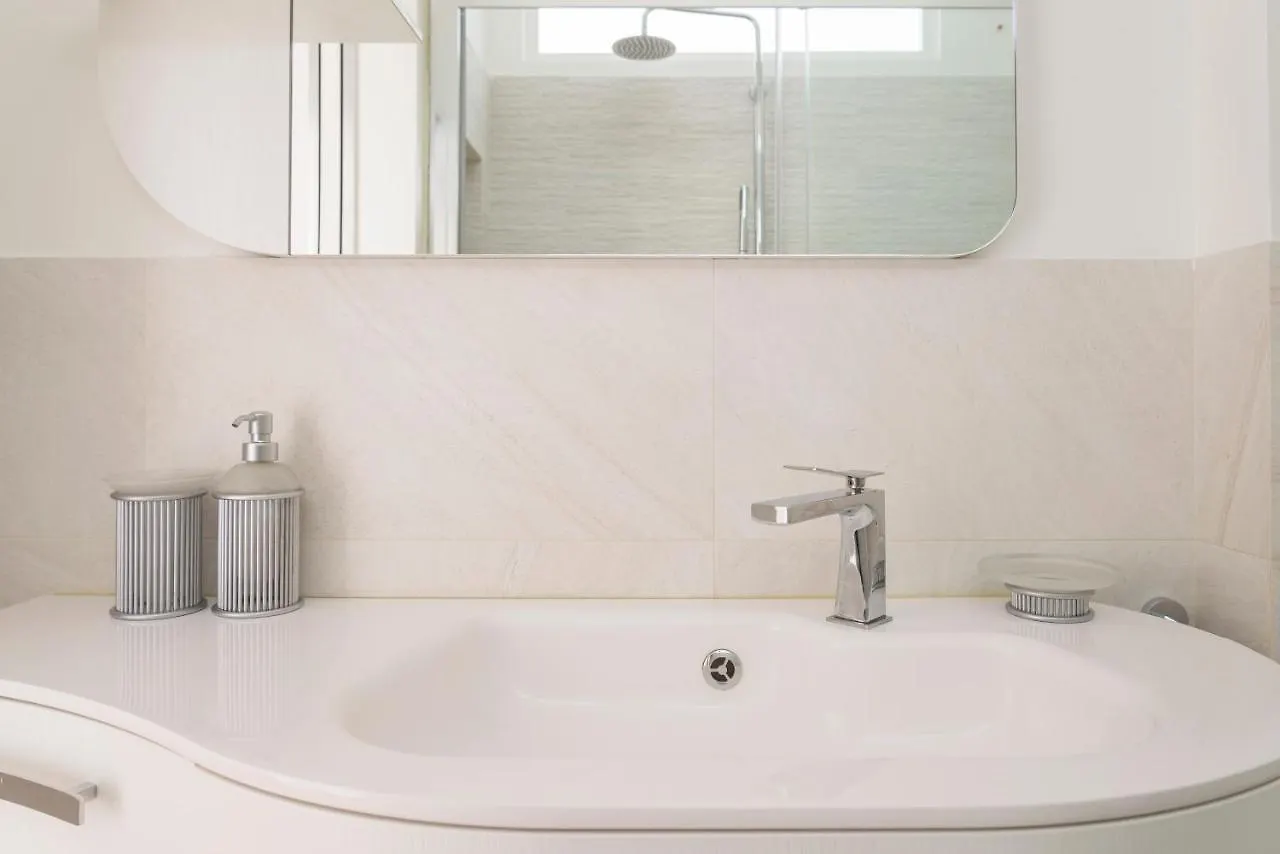 Milano Cosmopolitan Home 아파트