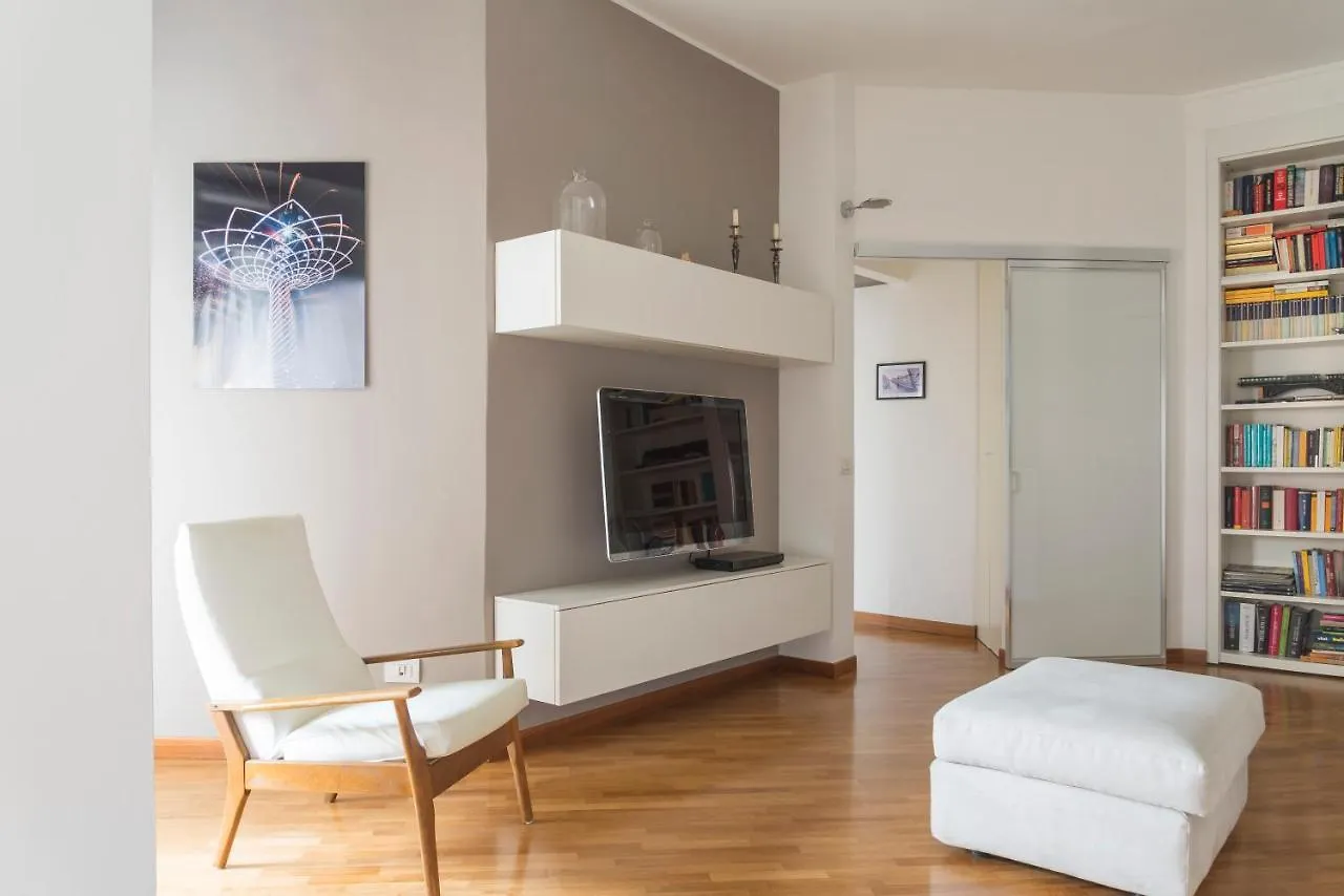 Milano Cosmopolitan Home 아파트 밀라노